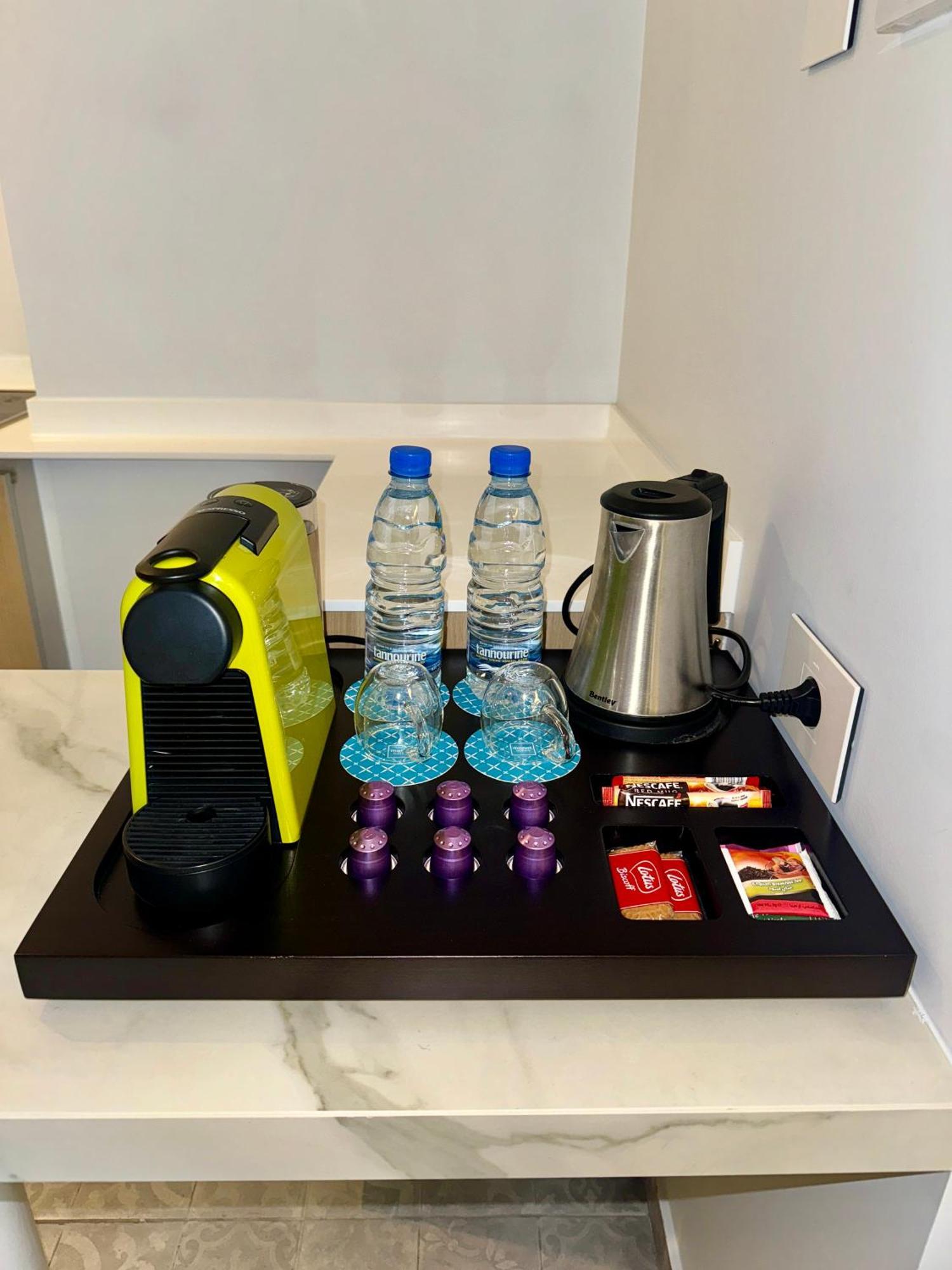 Monot Suites Beirut Exteriör bild