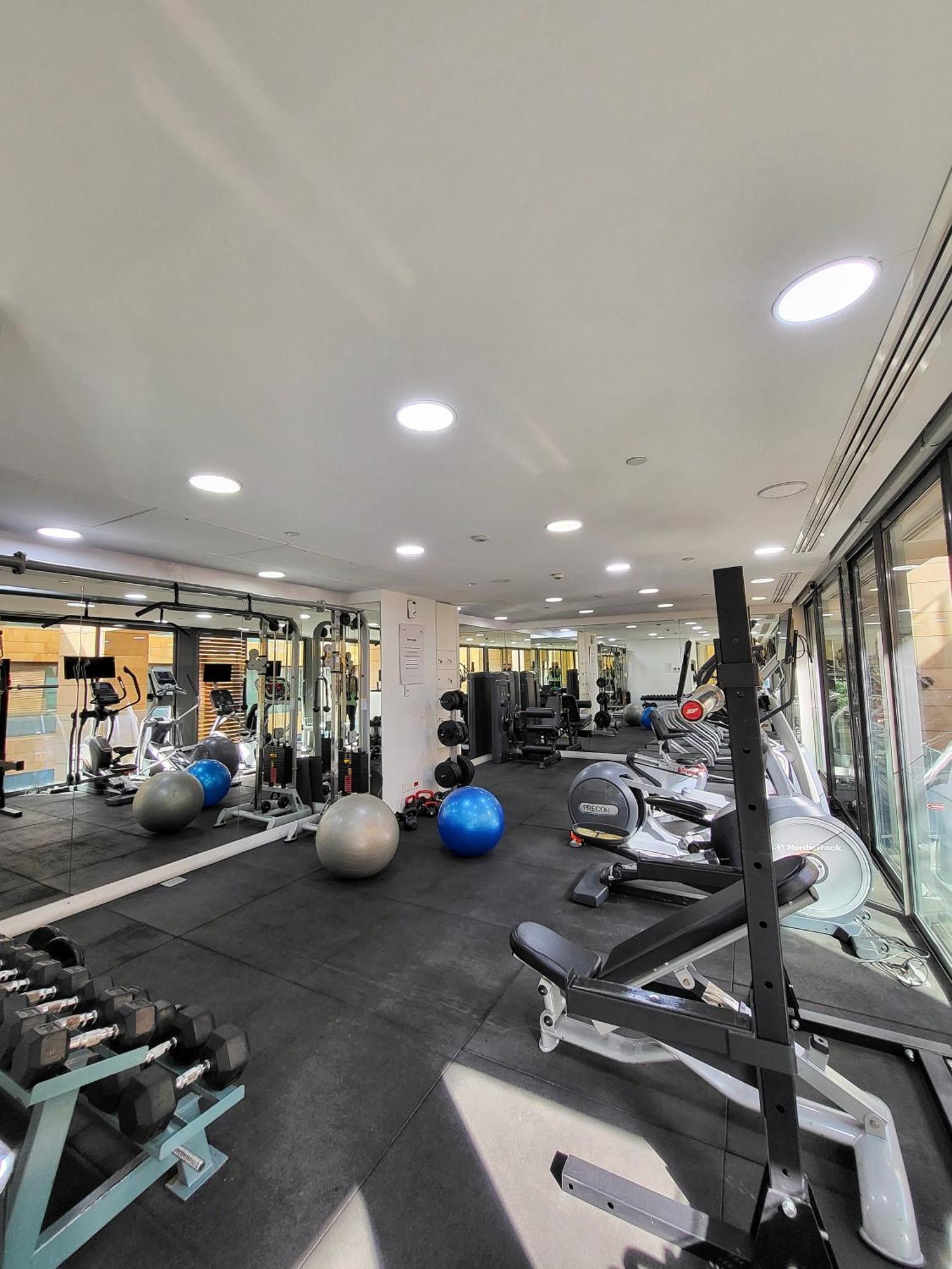 Monot Suites Beirut Exteriör bild