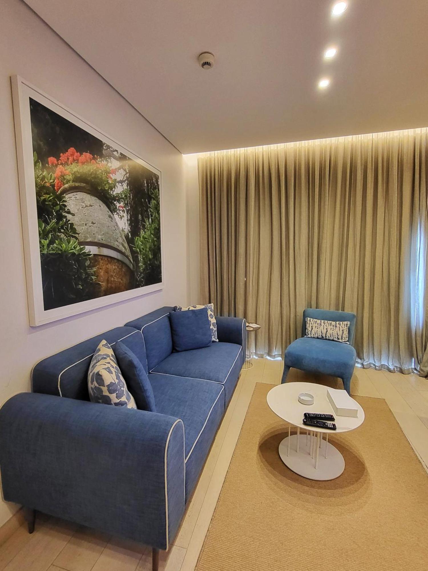 Monot Suites Beirut Exteriör bild