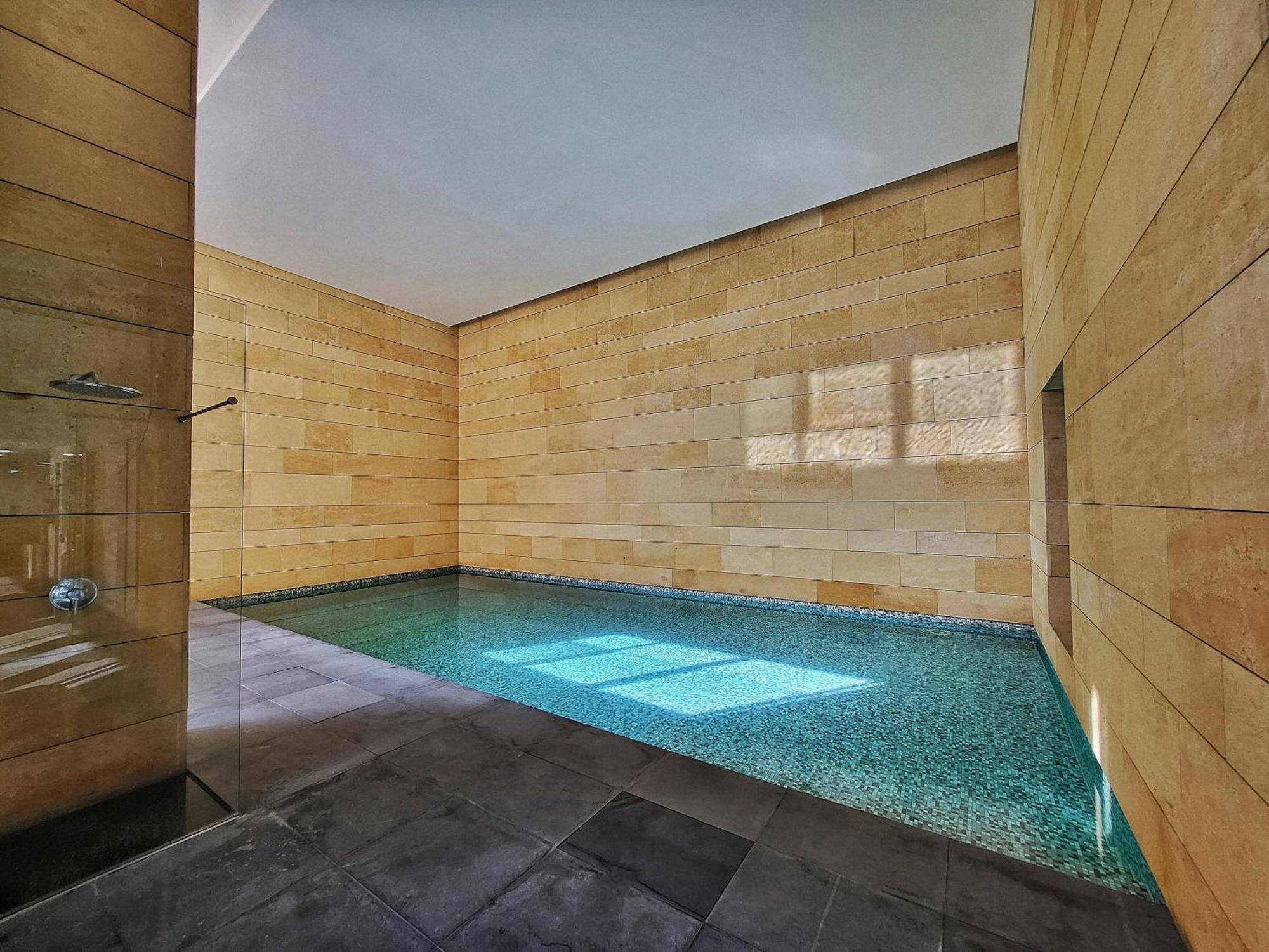 Monot Suites Beirut Exteriör bild