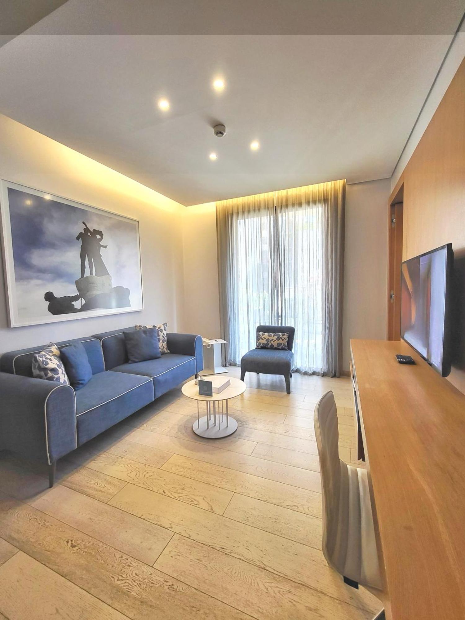 Monot Suites Beirut Exteriör bild
