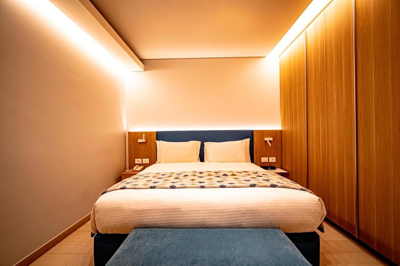 Monot Suites Beirut Exteriör bild